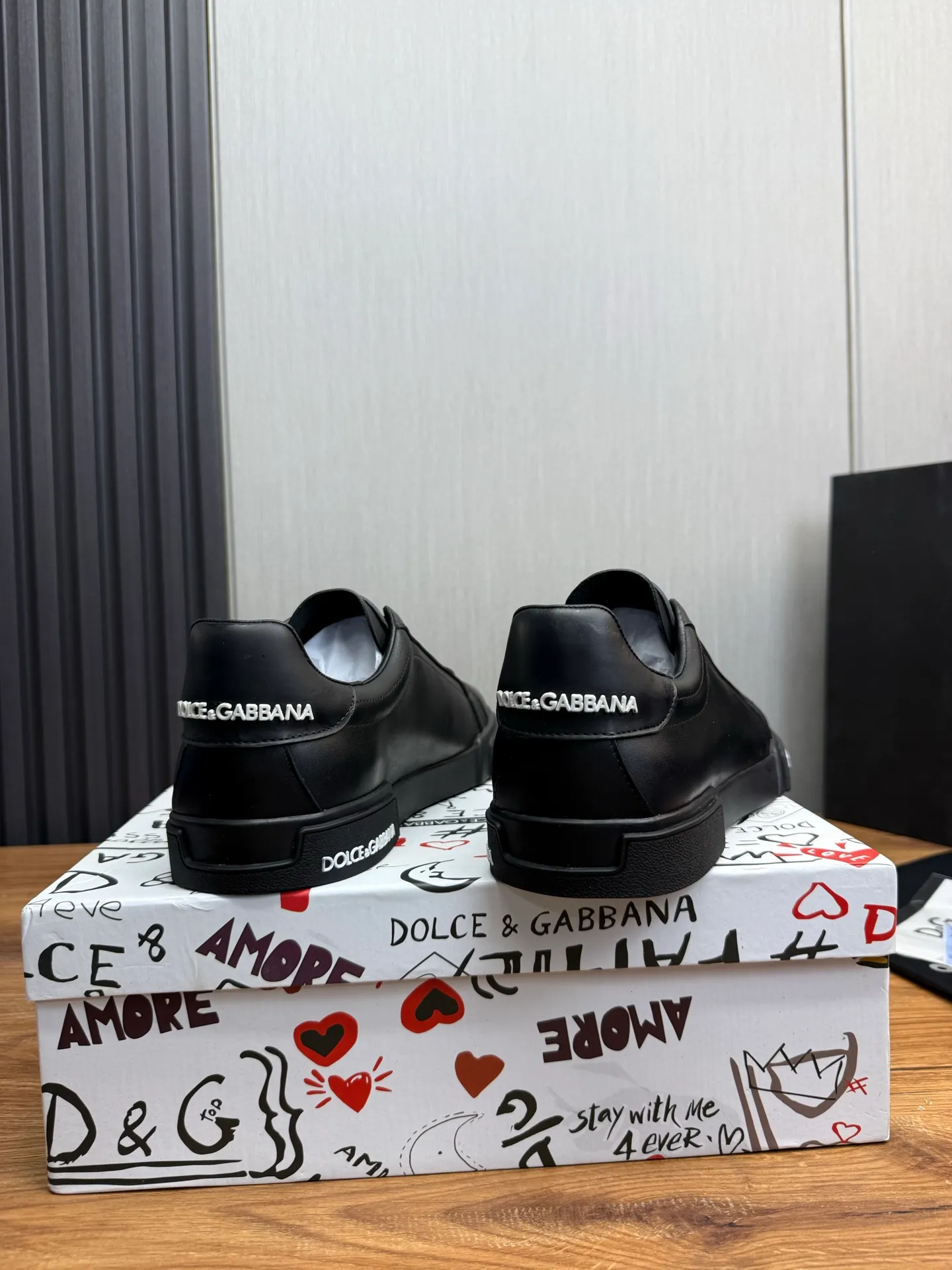 Men's men's shoes💰440💰Dolce & gabbana (DG) official website synchronized new models💥1 fashionable hot models: 1 Exclusive mold opening ✅Imported cowhide for the upper, unique brand style logo upper💥Sheepskin feet🐑Original private mold outsole✔️36-44 (38.45 custom-made, non-refundable)